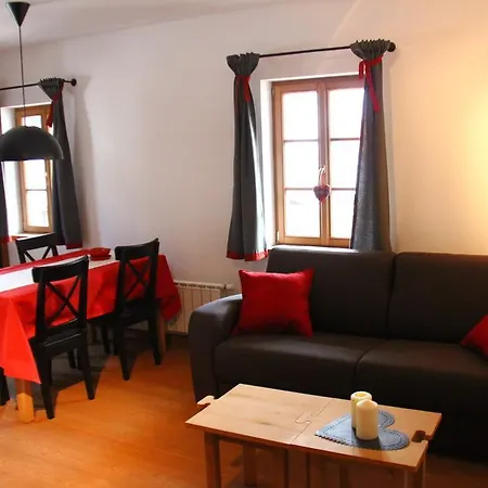 Apartma Pri Struklju *