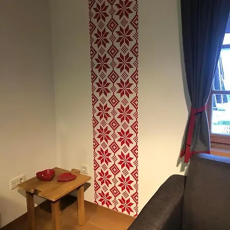 Apartma Pri Struklju *